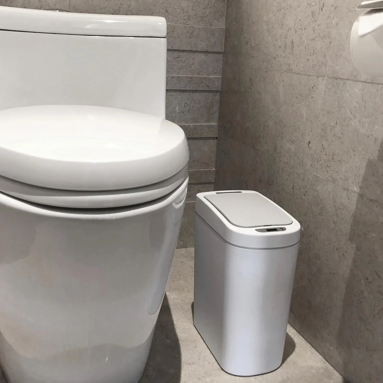 Automatic Bathroom Motion Sensor Garbage Bin with Soft Close Lid