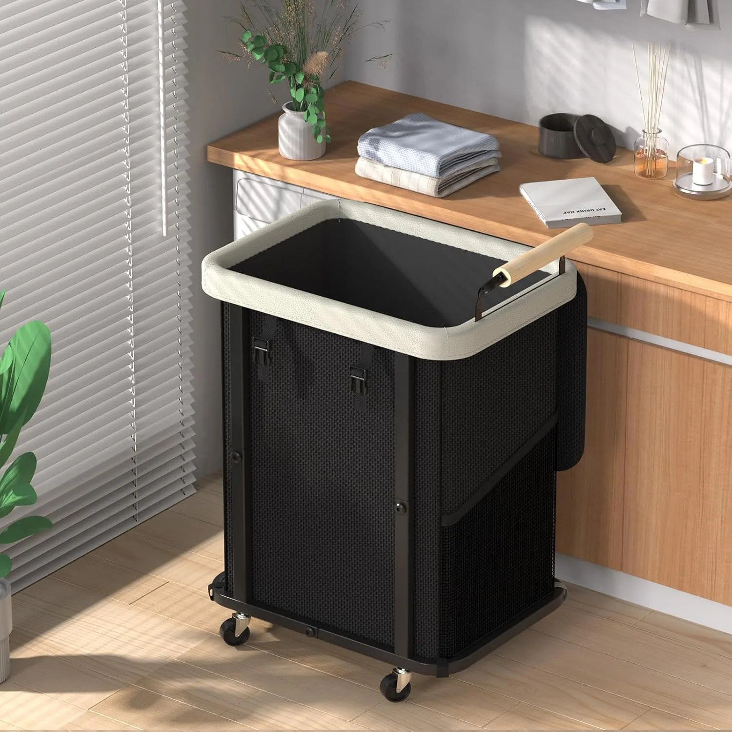 40 Gallon (150L) Laundry Hamper with Lid