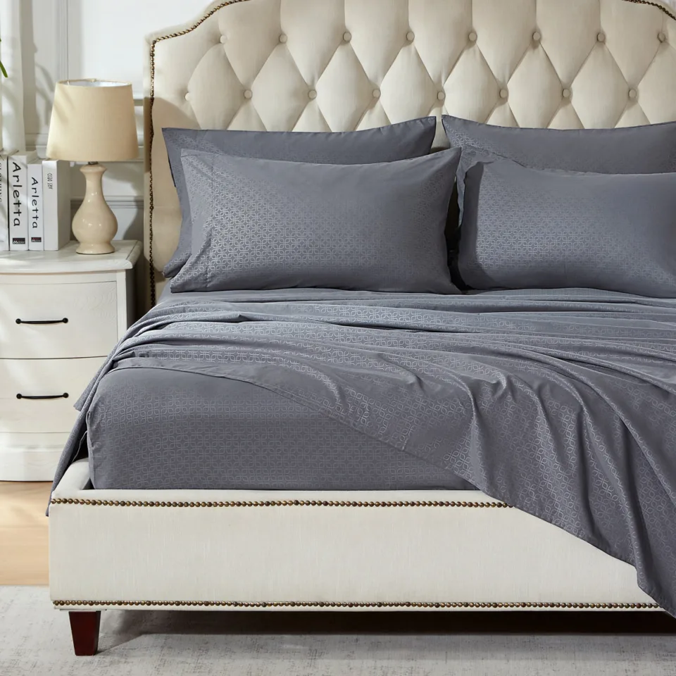 Queen Geometric Embossed Sheet Set