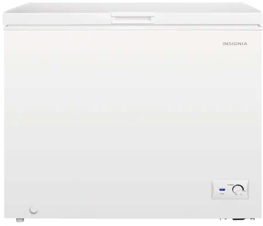 7 Cu. Ft. Manual Defrost Garage-Ready Chest Freezer